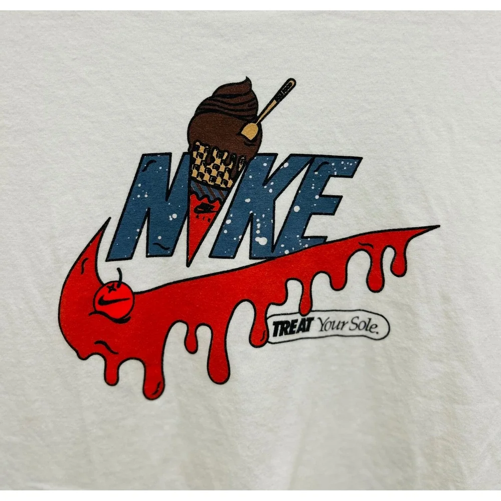 Nike Mens Treat Your Sole Ice Cream Graphic Tee White YXL Short Sleeve T-Shirt